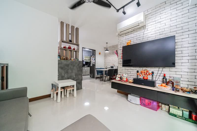 316A Punggol Way, 316A Punggol Way, 2 Bedrooms, 731 sqft, HDB Flat For Sale, by Celine Tan, 60154967 - Living Room - PropertyGuru.com.sg