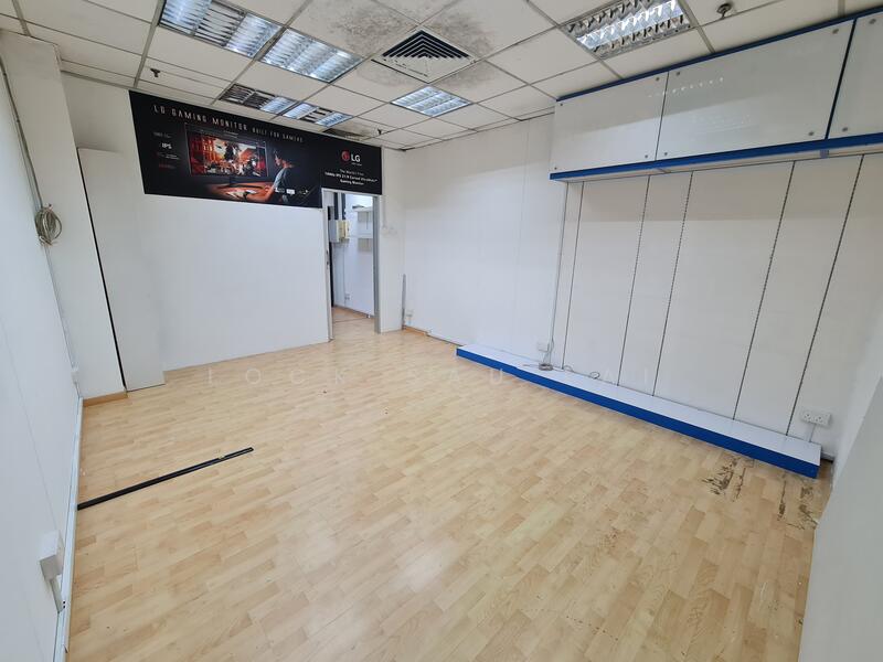 Sim Lim Square, 1 Rochor Canal Road, 334 sqft, Mall Shop For Sale, by Lock Sau Lai, 60154984 - CommercialGuru.com.sg