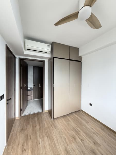 Sceneca Residence, Tanah Merah Kechil Link, Bedok / Upper East Coast, 2 Bedrooms, 764 sqft, Condominium For Sale, by Roland Tai, 60155009 - Bedroom - PropertyGuru.com.sg