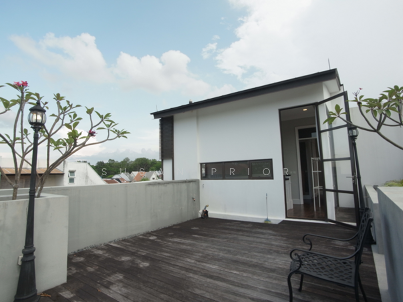 For Rent - Toh Estate 5 Ensuite QUALITY Semi