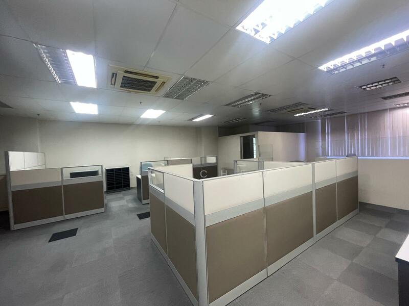 Tradehub 21, 18 Boon Lay Way, 4,166 sqft, Light Industrial (B1) For Rent, by Ben Chew, 60155220 - Study - CommercialGuru.com.sg