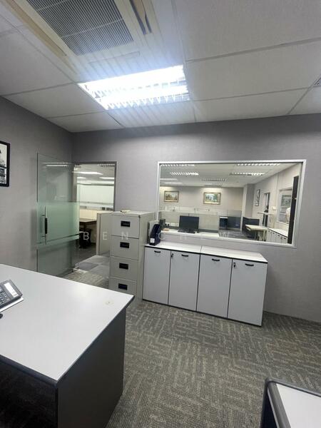 Tradehub 21, 18 Boon Lay Way, 4,166 sqft, Light Industrial (B1) For Rent, by Ben Chew, 60155220 - Study - CommercialGuru.com.sg