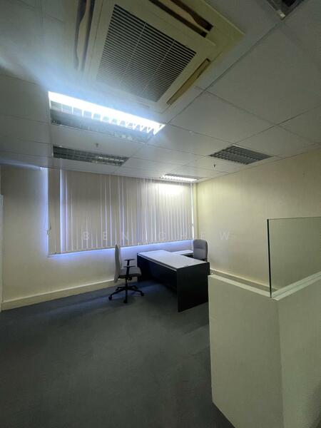 Tradehub 21, 18 Boon Lay Way, 4,166 sqft, Light Industrial (B1) For Rent, by Ben Chew, 60155220 - Study - CommercialGuru.com.sg