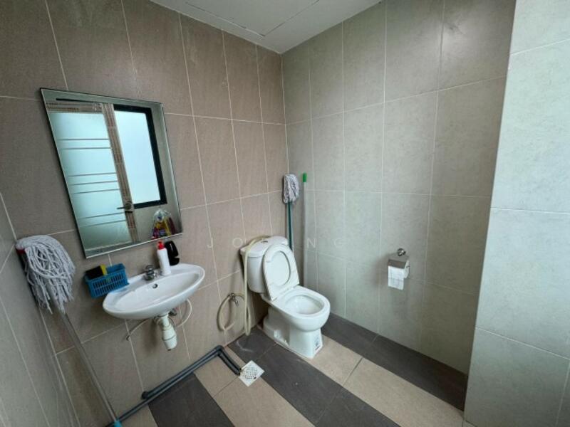 Woodlands 11, 11 Woodlands Close, 1,830 sqft, Light Industrial (B1) For Sale, by Joe Ng, 60155224 - CommercialGuru.com.sg