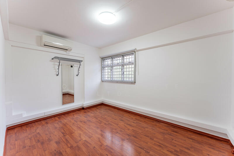 For Rent - 5 Dover Crescent