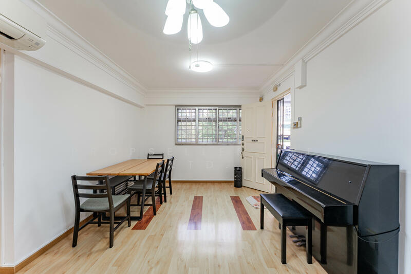 For Rent - 5 Dover Crescent