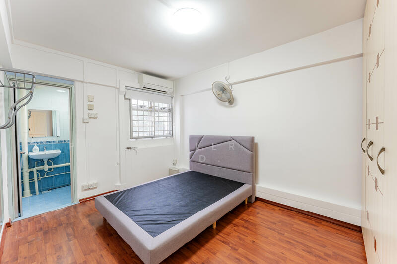 For Rent - 5 Dover Crescent
