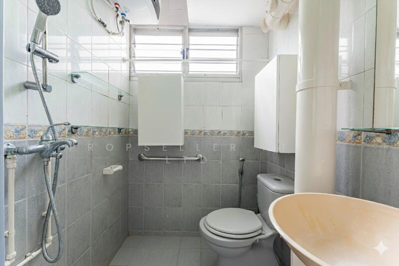 For Rent - 5 Dover Crescent