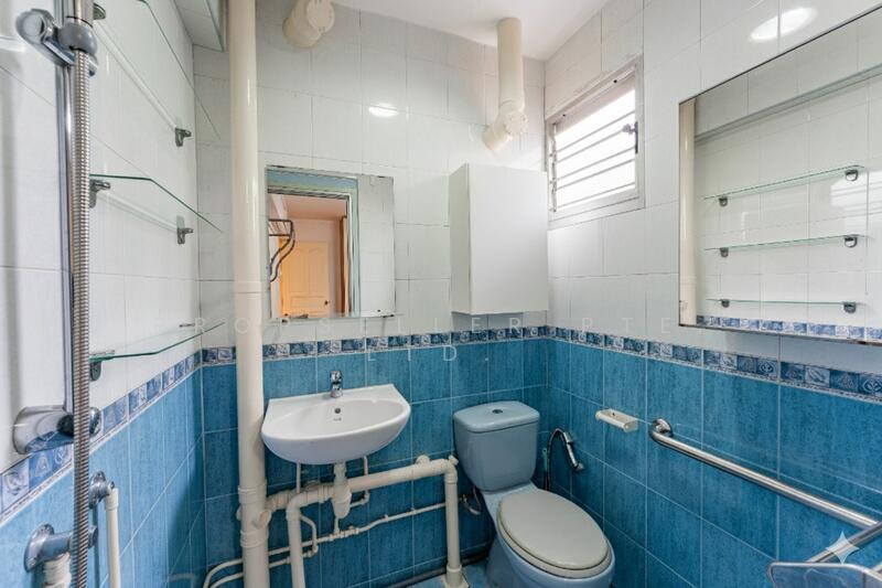 For Rent - 5 Dover Crescent