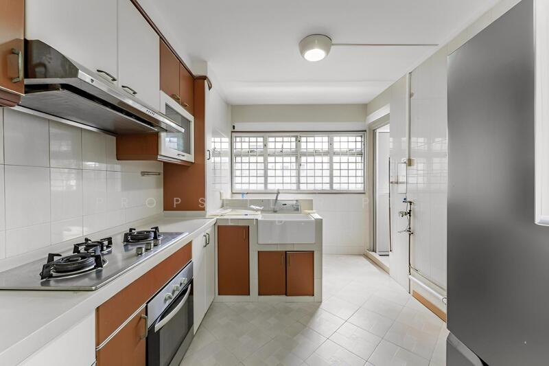 For Rent - 5 Dover Crescent