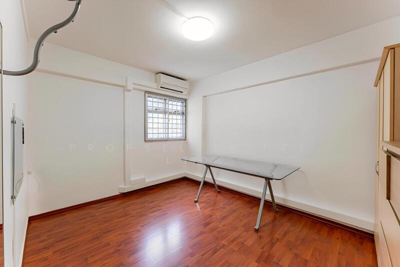 For Rent - 5 Dover Crescent