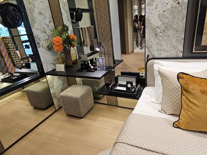 Dressing table canbe built at Master br