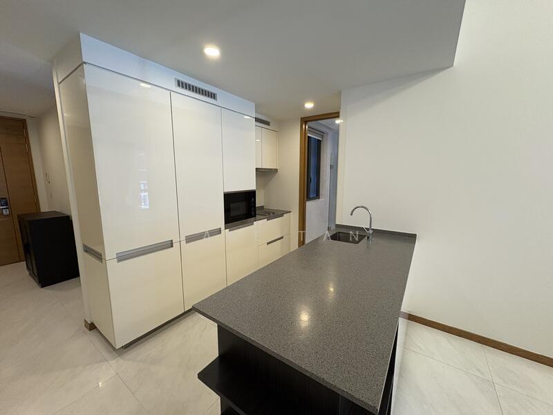 Open kitchen