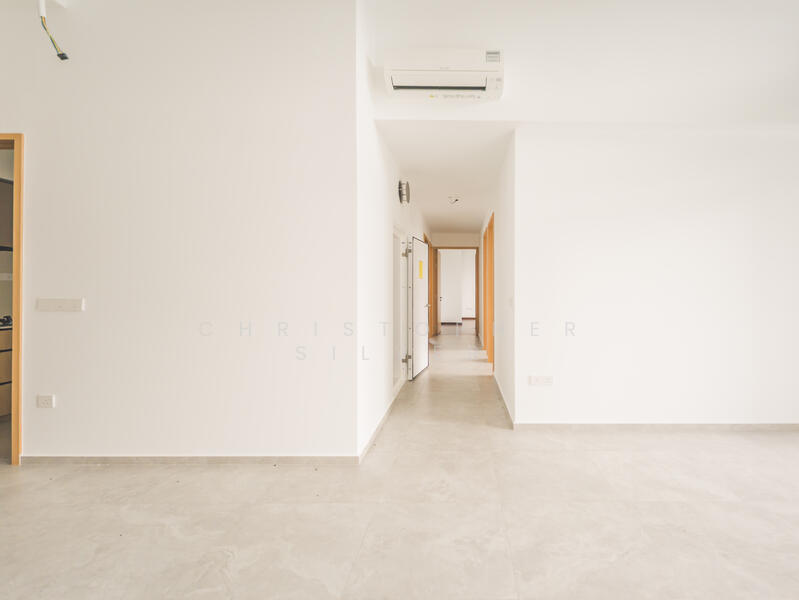 Living to Corridor to Rooms