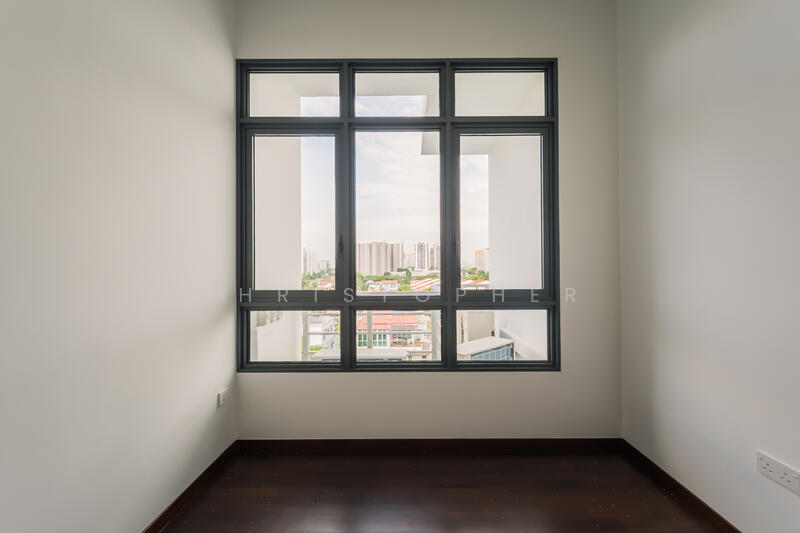 Common Room 2 (Window see A/C Ledge)