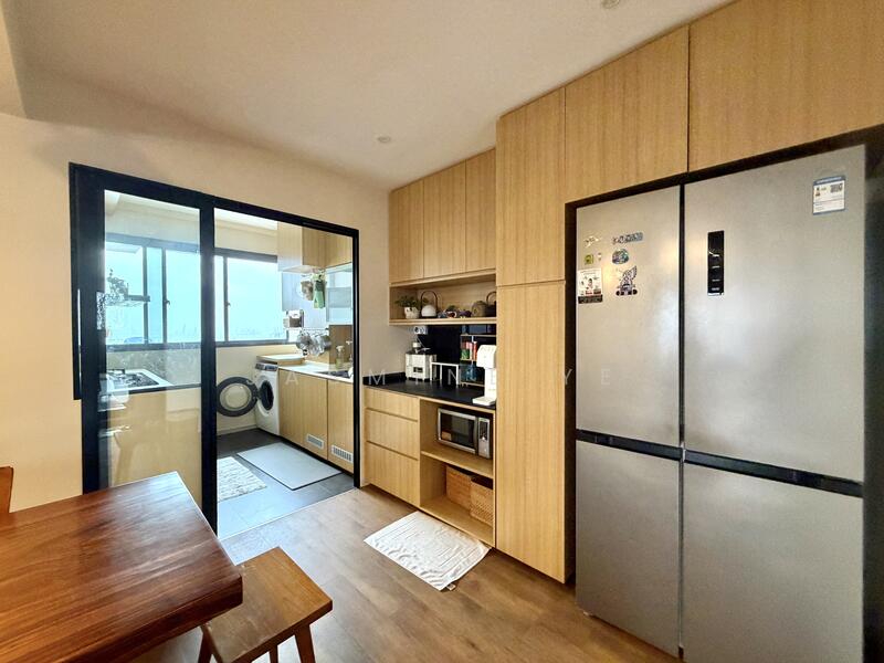 Dry Kitchen