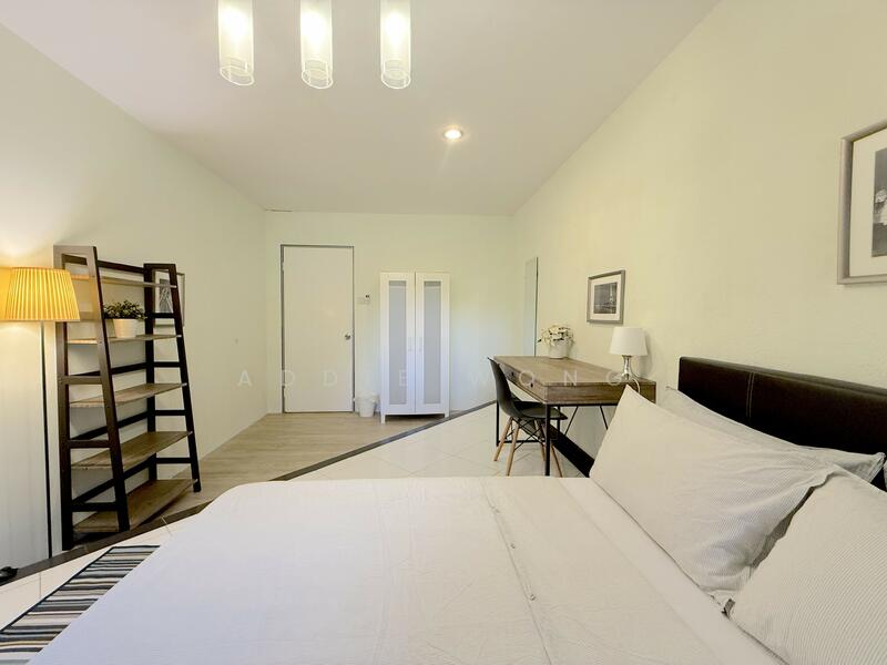 For Rent - Rare Find | Near Dhoby Ghaut MRT & 24Hr Supermarket | Large Bedroom