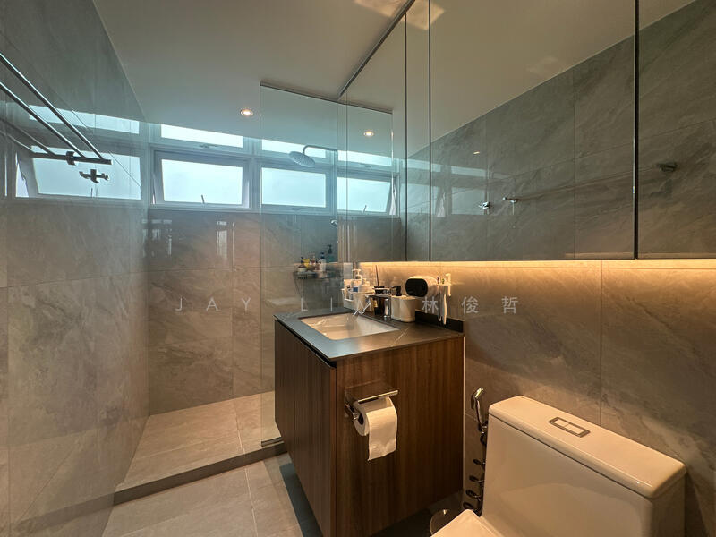 Master Bedroom Ensuite Toilet