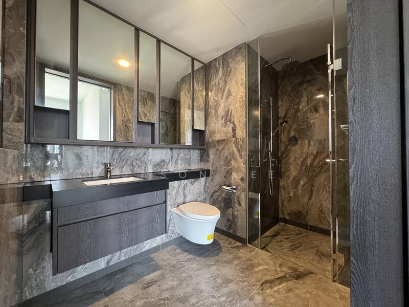 Master Bedroom En-suite 