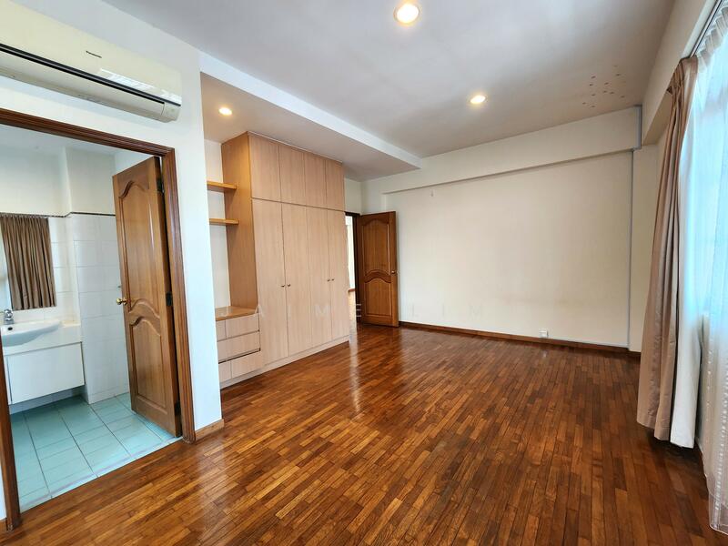3rd storey Bedroom 5 with ensuite