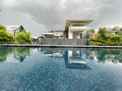 For Rent - Very New Elevated | Huge Garden | Panoramic View