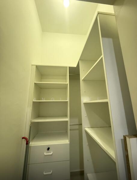 Utility/Bomb shelter