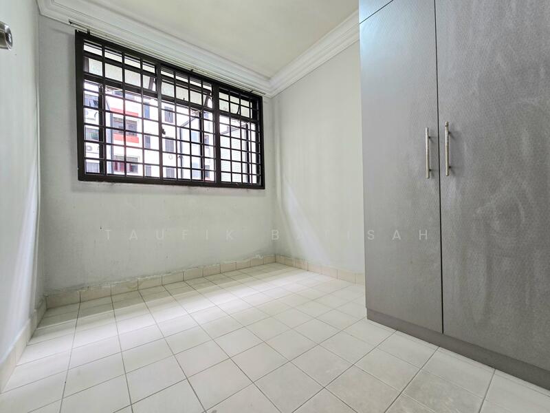 2nd Room (Utility)