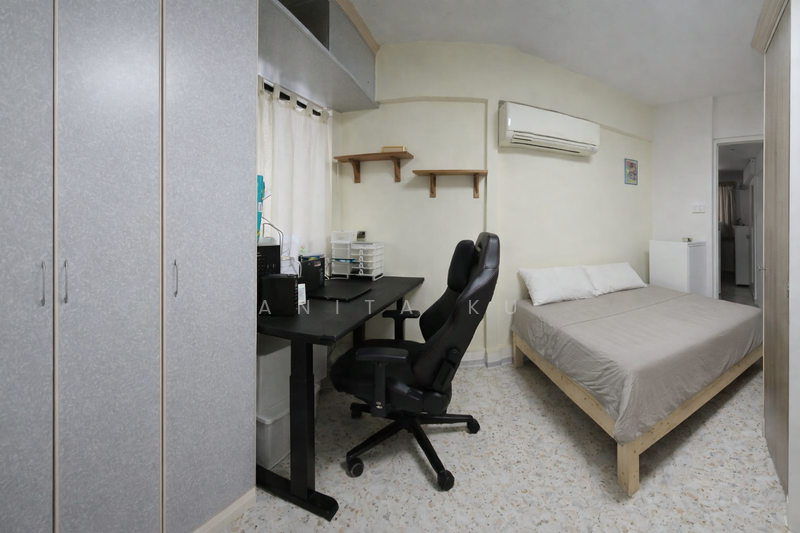 558 Ang Mo Kio Avenue 10 HDB Flat For Sale at S$ 399,000 | PropertyGuru Singapore - Bedroom