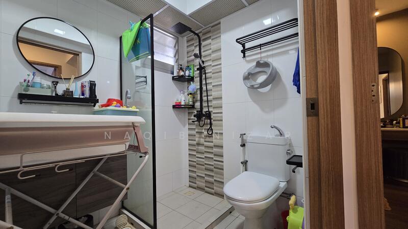 common-toilet