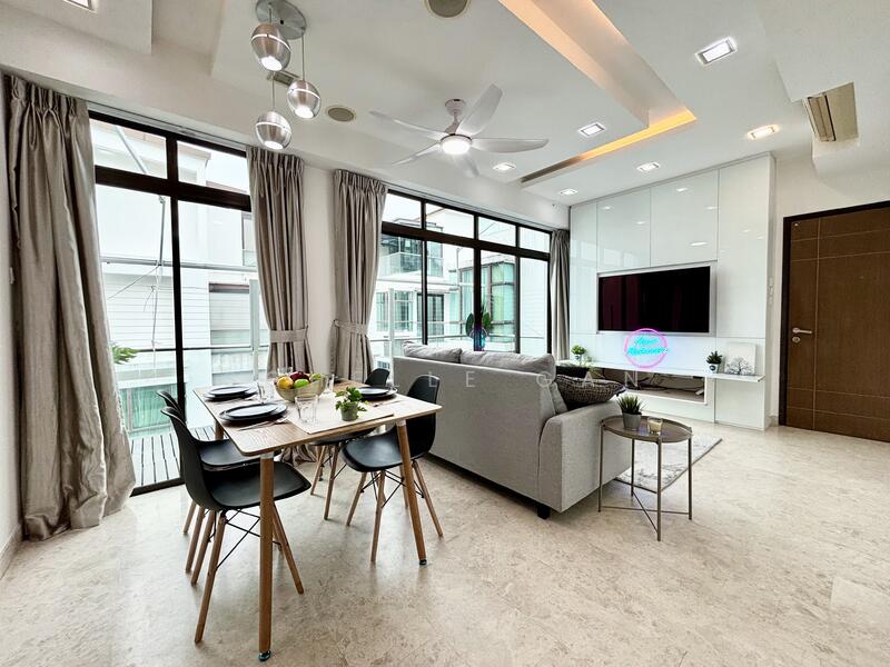 For Sale - The Treeline