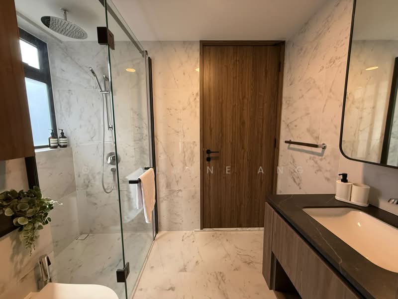 Sceneca Residence, Tanah Merah Kechil Link, 3 Bedrooms, 904 sqft, Condominium For Sale, by Geraldine Ang, 60156384 - Bathroom - PropertyGuru.com.sg