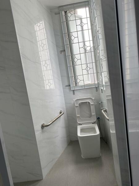 Birch Road, , 2,411 sqft, Shop / Shophouse For Sale, by Neo Isis, 60156533 - Bathroom - CommercialGuru.com.sg