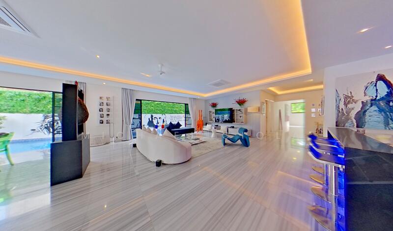 Huge Living area 