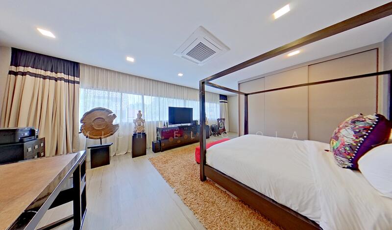 Junior Master Bedroom