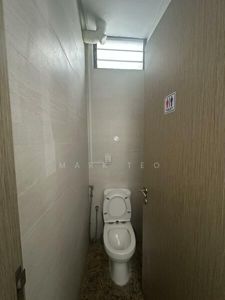 Sims place, Eunos / Geylang / Paya Lebar, 1,474 sqft, Shop / Shophouse For Sale, by Mark Teo, 60156811 - Bathroom - CommercialGuru.com.sg