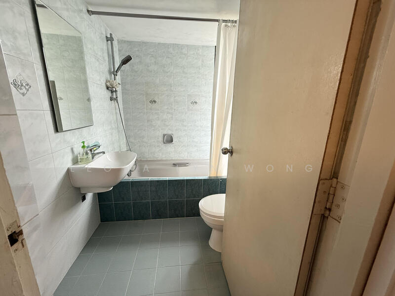 master toilet