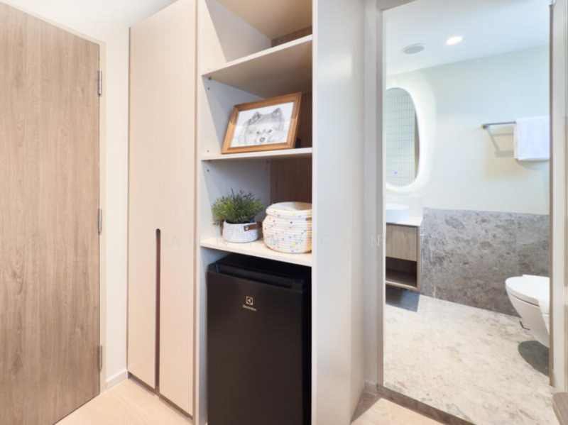 Single studio attached bathroom