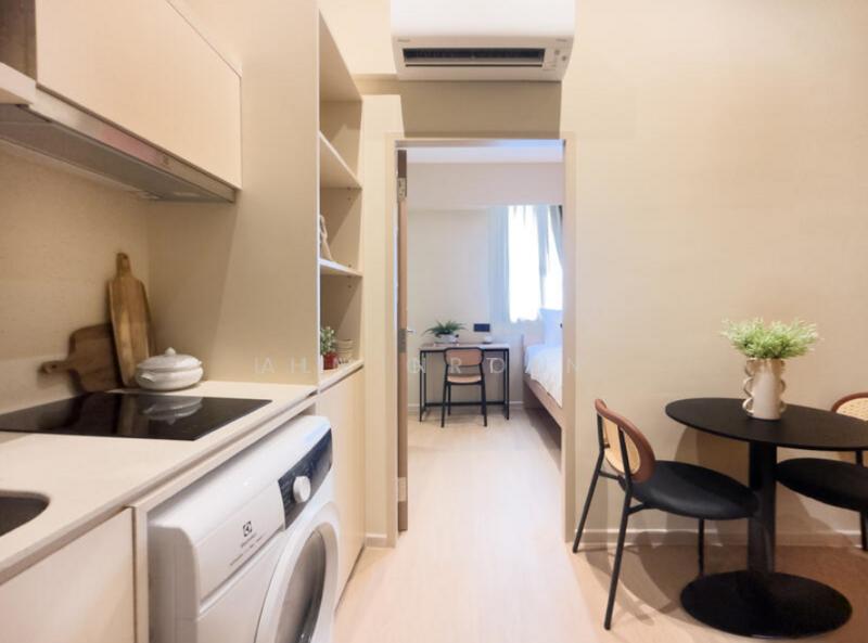 Single studio and kitchen