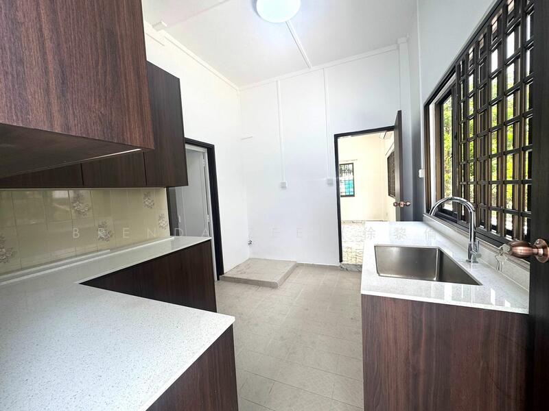 For Sale, Corner Detached in Siglap Vicinity