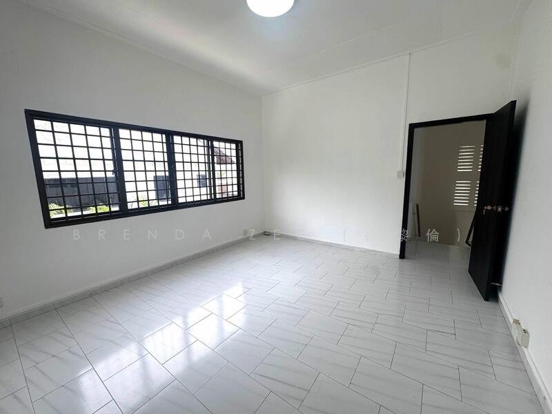 For Sale, Corner Detached in Siglap Vicinity