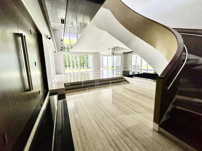 For Rent - Frankel Estate