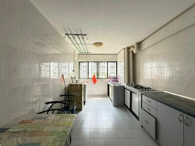 For Sale - 330 Ang Mo Kio Avenue 1