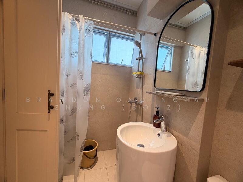 Kitchen - Toilet
