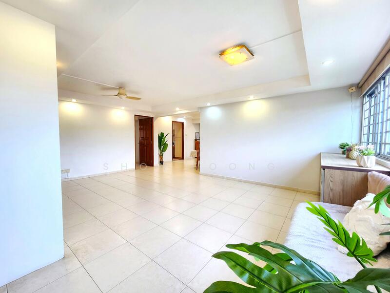 Living Area 2