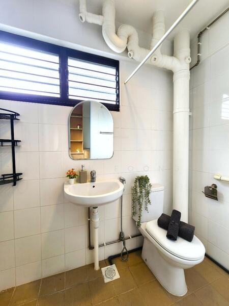 En-suite Bedroom 2 Bath