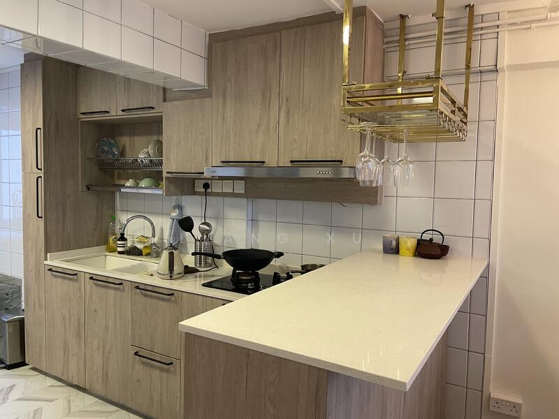 Kitchen bar top