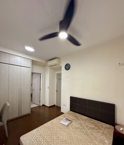 Sea Esta, 20 Pasir Ris Link, 3 Bedrooms, 1,206 sqft, Condominium For Sale, by Selina Sun, 60157413 - Master Bedroom - PropertyGuru.com.sg