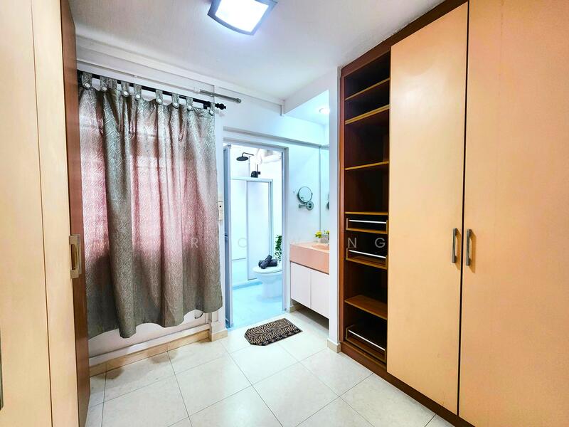 Walk-in Wardrobe