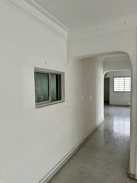 354 Bukit Batok Street 31, 354 Bukit Batok Street 31, 3 Bedrooms, 1,506 sqft, HDB Flat For Sale, by Sze Chern Tay, 60157488 - Corridor - PropertyGuru.com.sg