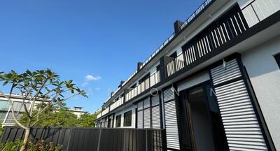 For Sale - ⭐️⭐️LANDED7772 @ COASTA VILLAS - BRAND NEW SEMI-D NEAR PASIR RIS BEACH